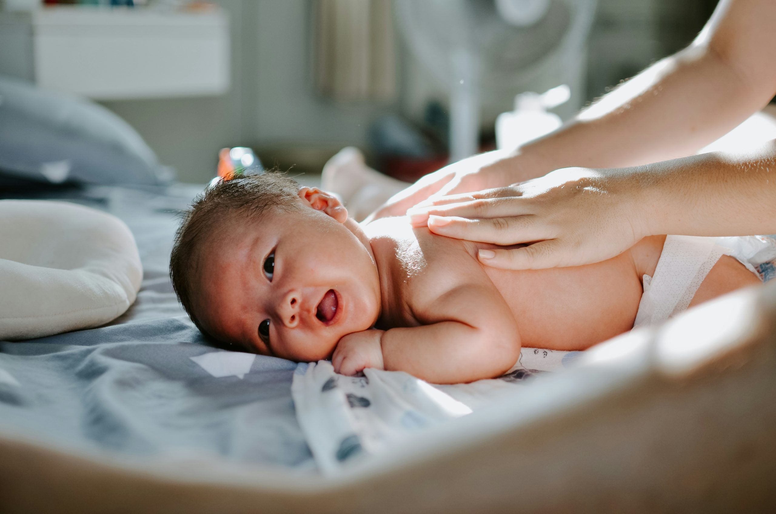 massage bébé avec margaux danse accompagnante périnatale