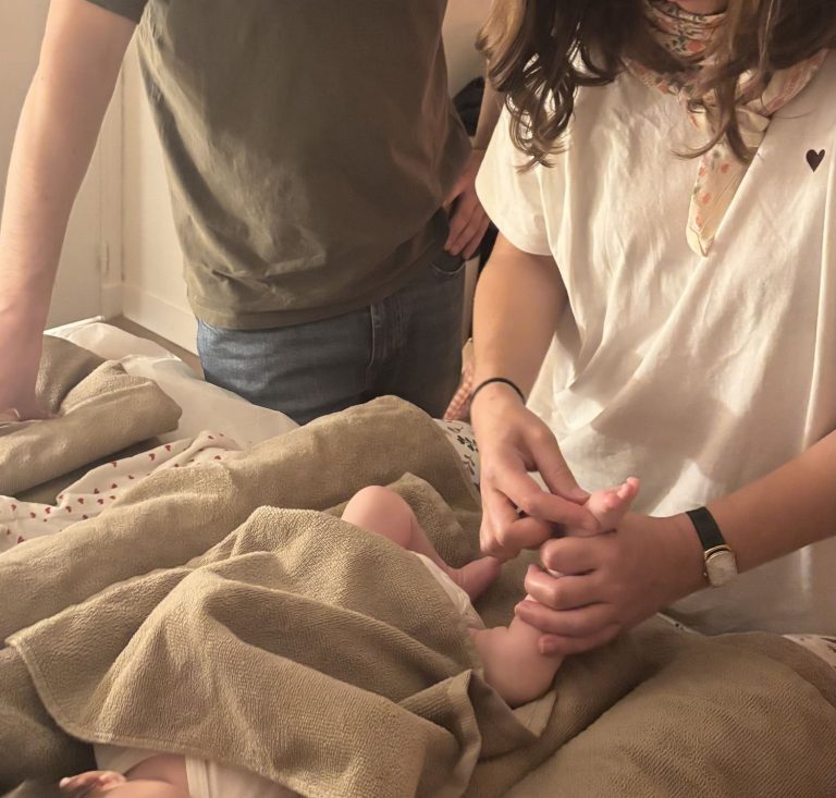 massage bébé cabinet par la maman