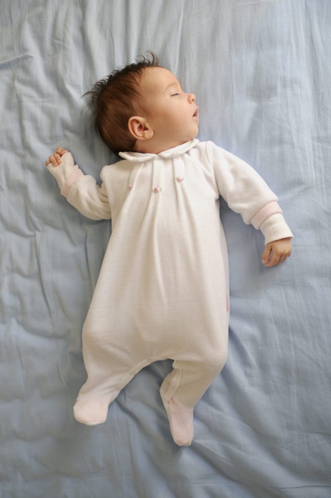 sommeil bébé sur le dos